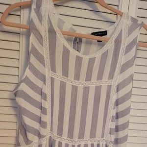 Women’s Lane Bryant summer striped sleeveless blouse. Size 16